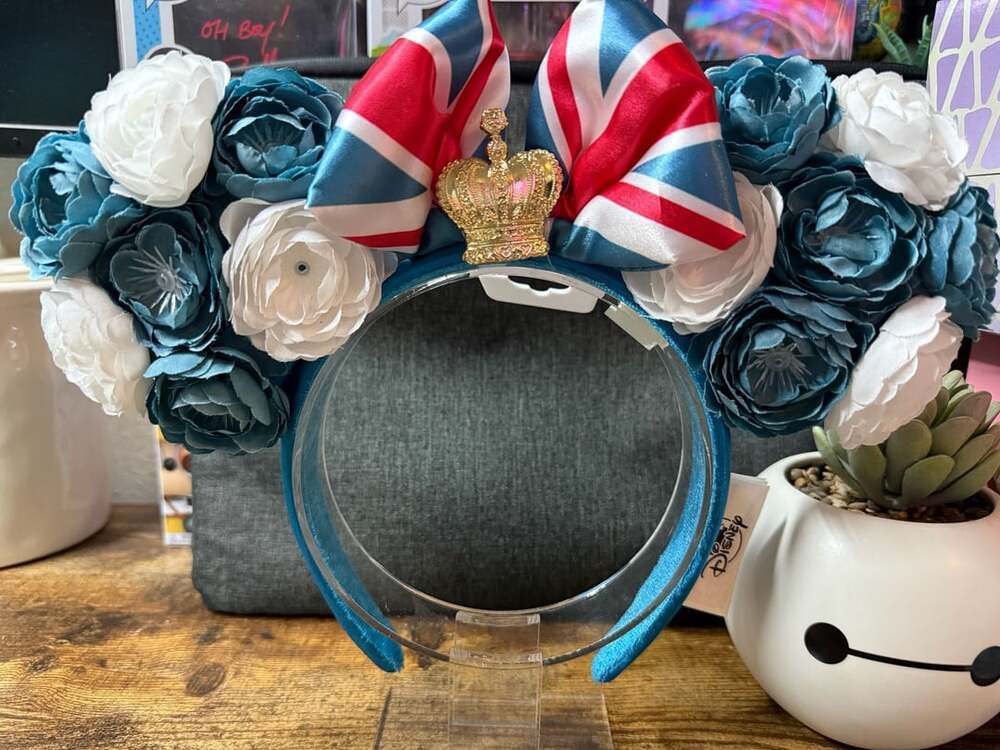 NWT Disney Parks Epcot United Kingdom Pavilion Floral Ears with Royal Crown